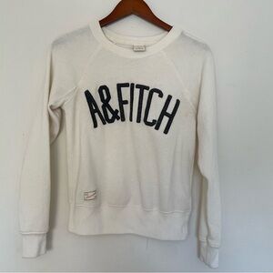 A & Fitch Sweatshirt Womens XS White Crew Neck long sleevs pullover Fleece Y2K